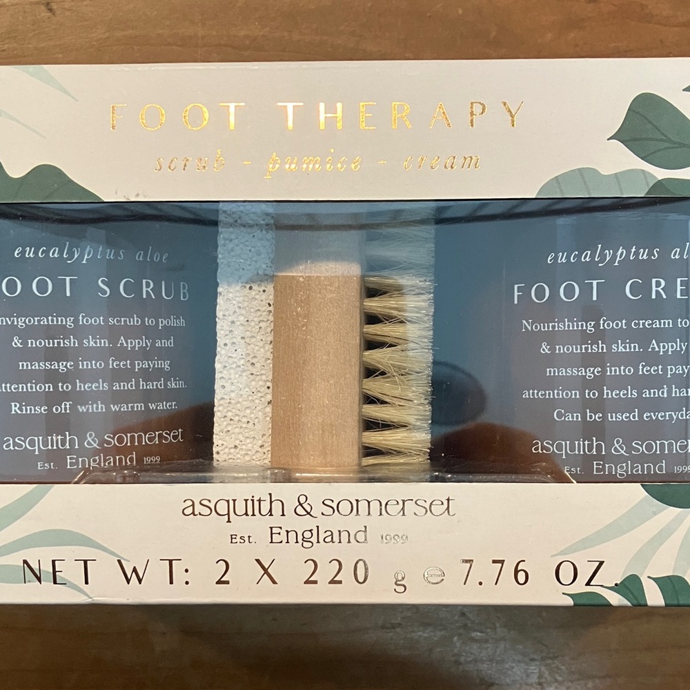 Asquith & Somerset England Foot Therapy Set - eucalyptus scrub / pumice / cream